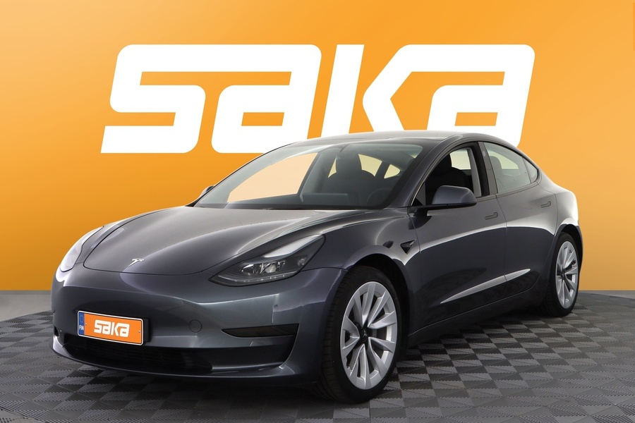 Tesla Model 3 vaihtoauto
