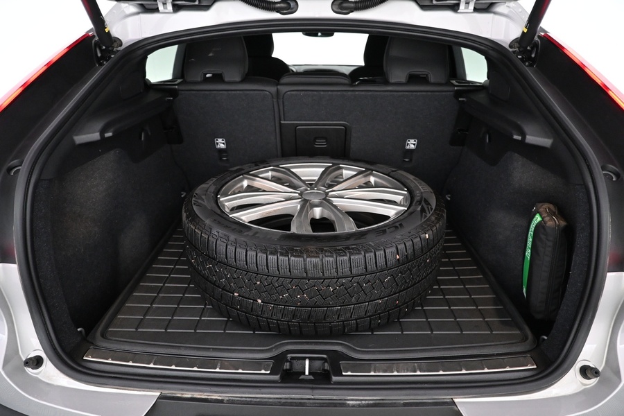 Volvo EC40 vaihtoauto