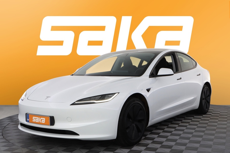 Tesla Model 3 vaihtoauto