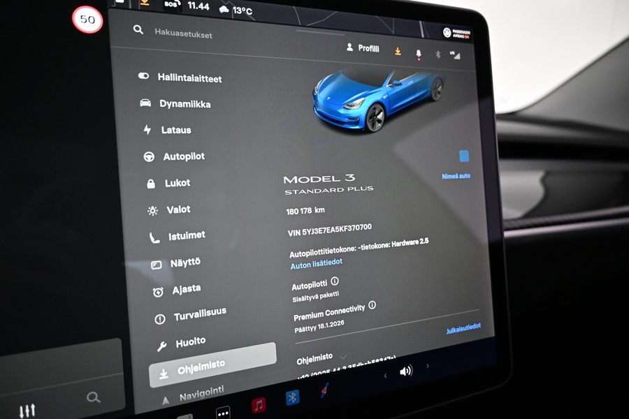 Tesla Model 3 vaihtoauto