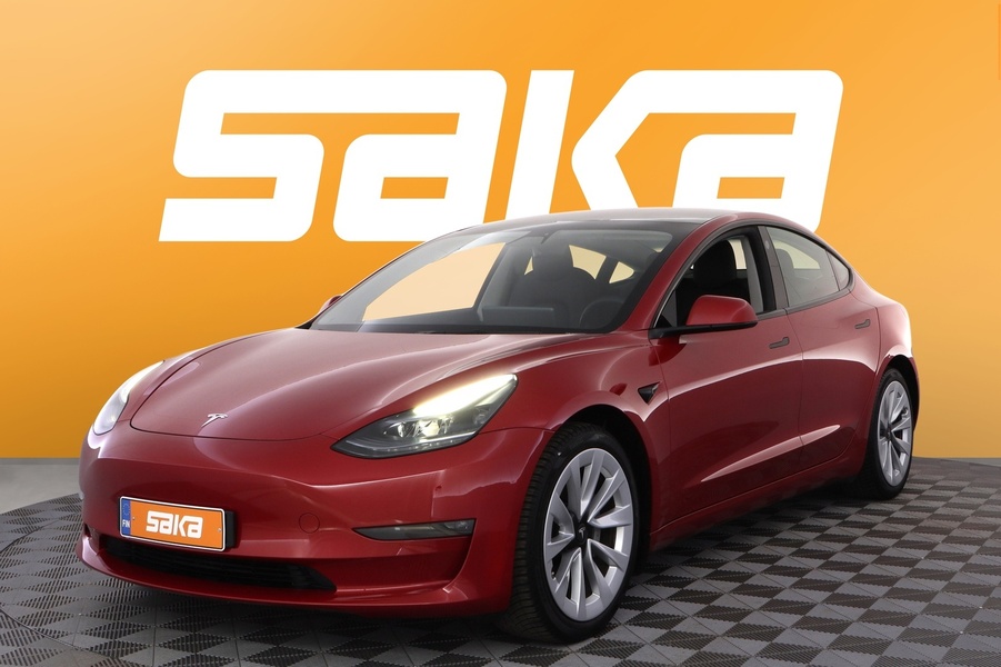 Tesla Model 3 vaihtoauto