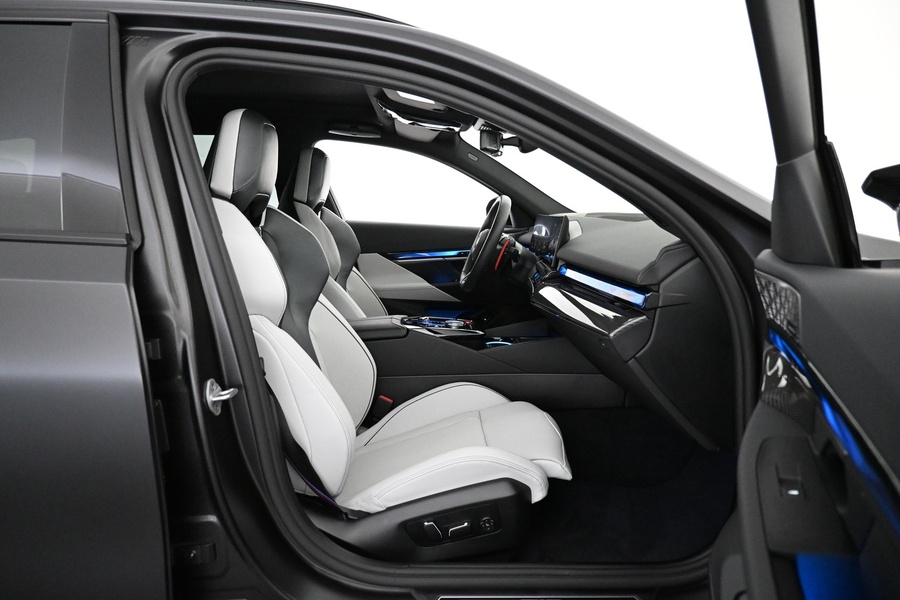 BMW M5 vaihtoauto