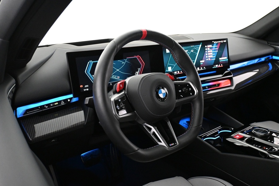 BMW M5 vaihtoauto
