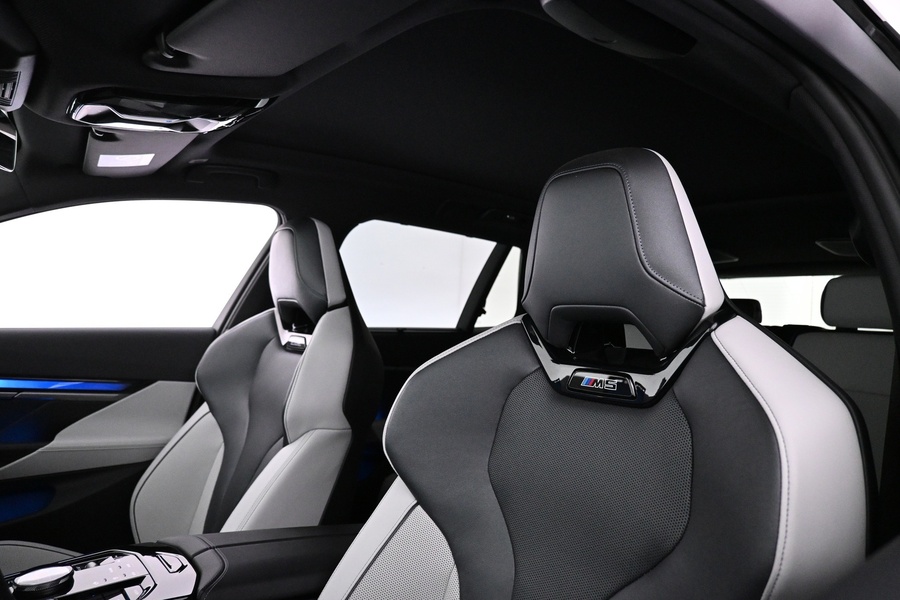 BMW M5 vaihtoauto