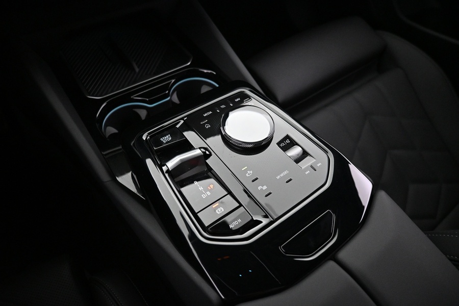 BMW i5 vaihtoauto