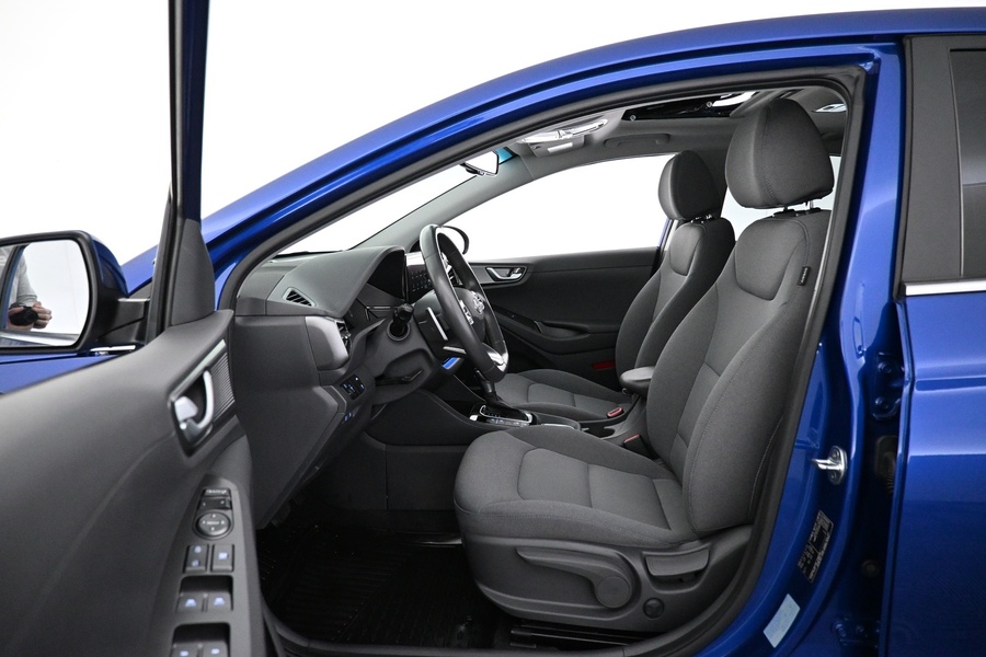 Hyundai IONIQ plug-in vaihtoauto