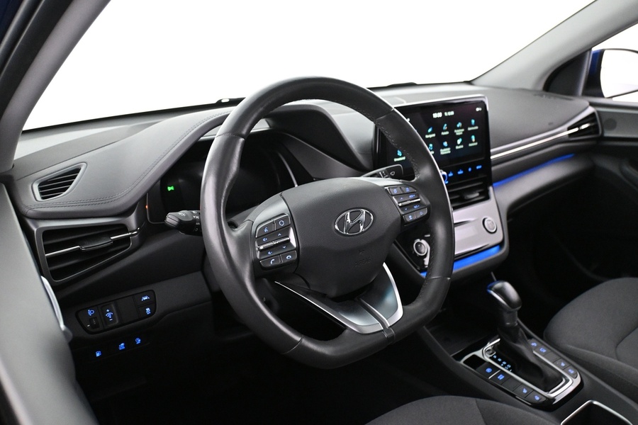 Hyundai IONIQ plug-in vaihtoauto