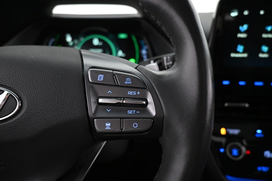 Hyundai IONIQ plug-in vaihtoauto