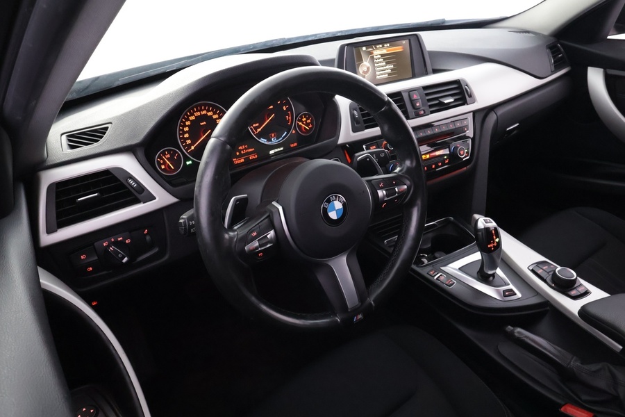 BMW 330 vaihtoauto