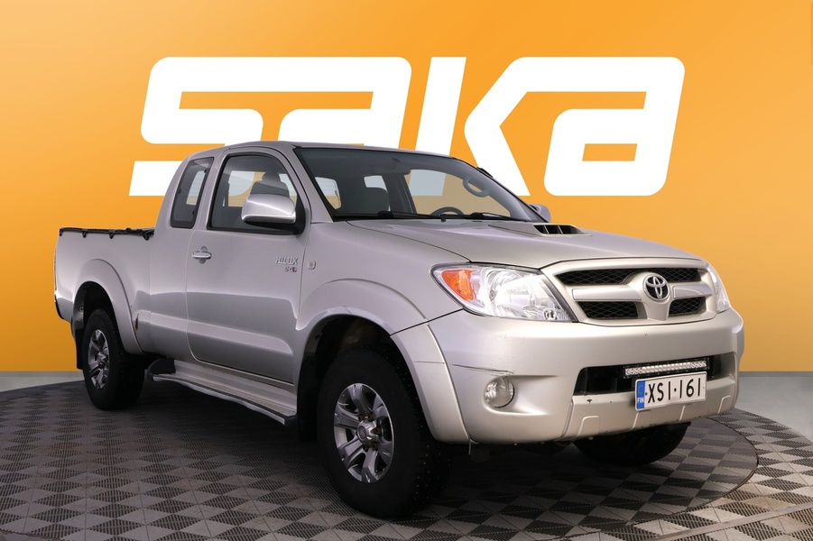 Toyota Hilux vaihtoauto