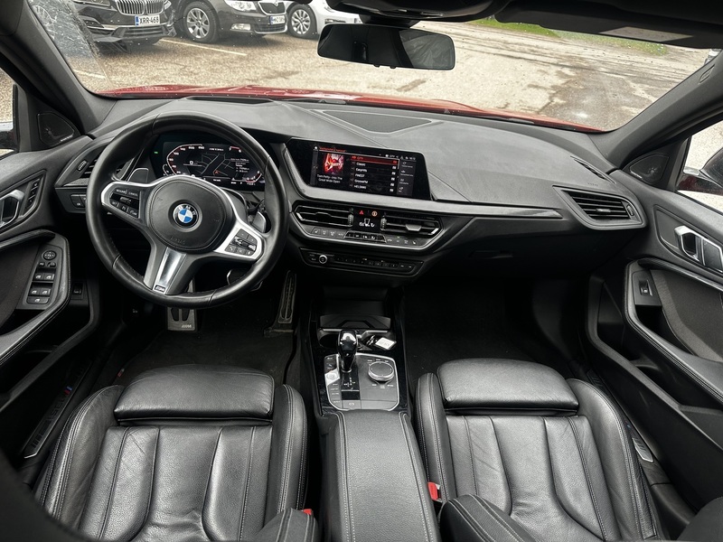 BMW M135i vaihtoauto