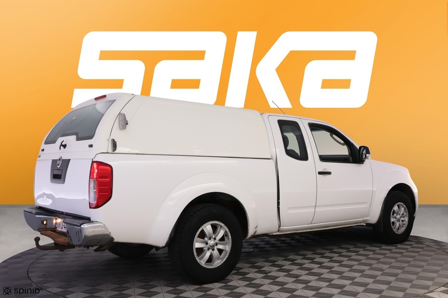 Nissan Navara vaihtoauto