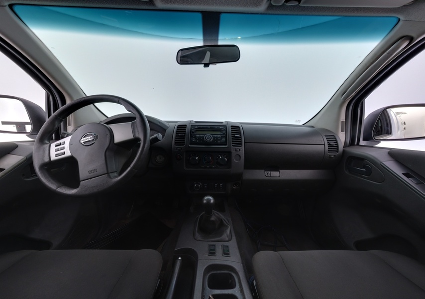 Nissan Navara vaihtoauto