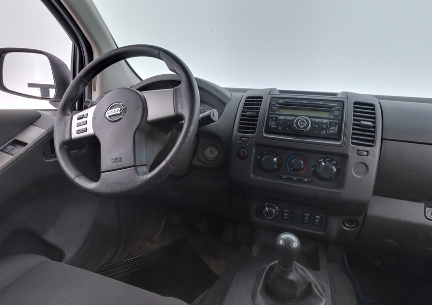 Nissan Navara vaihtoauto