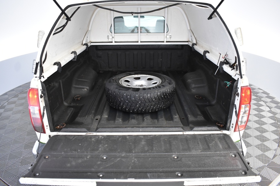 Nissan Navara vaihtoauto
