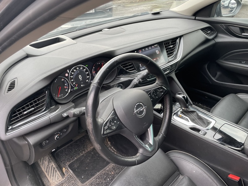 Opel Insignia vaihtoauto