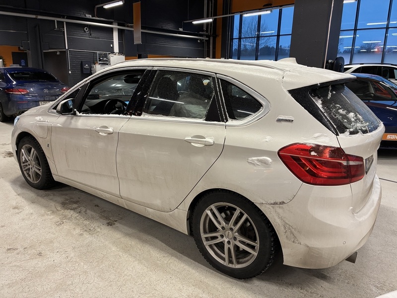 BMW 225 vaihtoauto