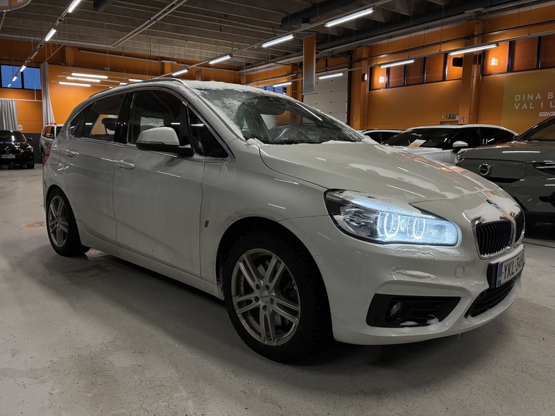 BMW 225 vaihtoauto