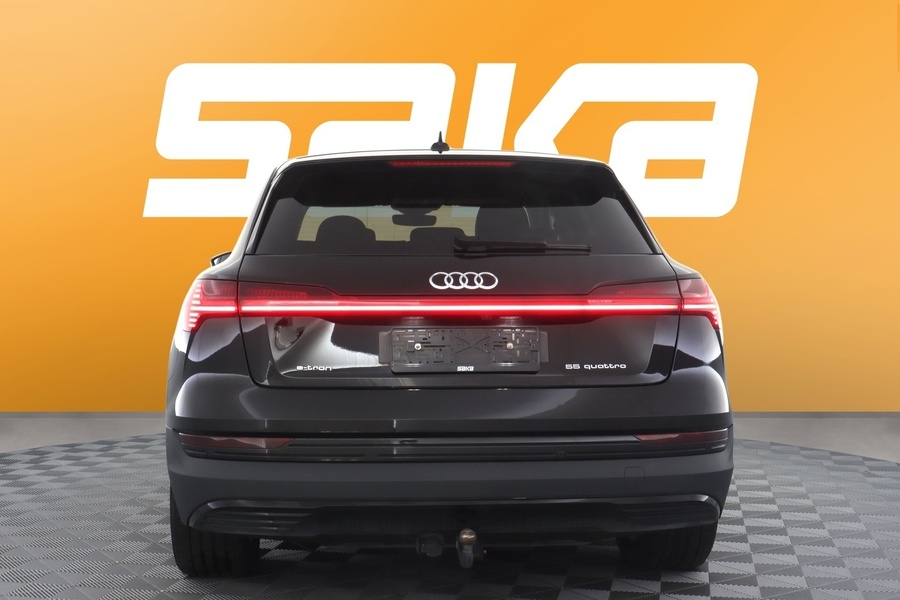 Audi e-tron vaihtoauto