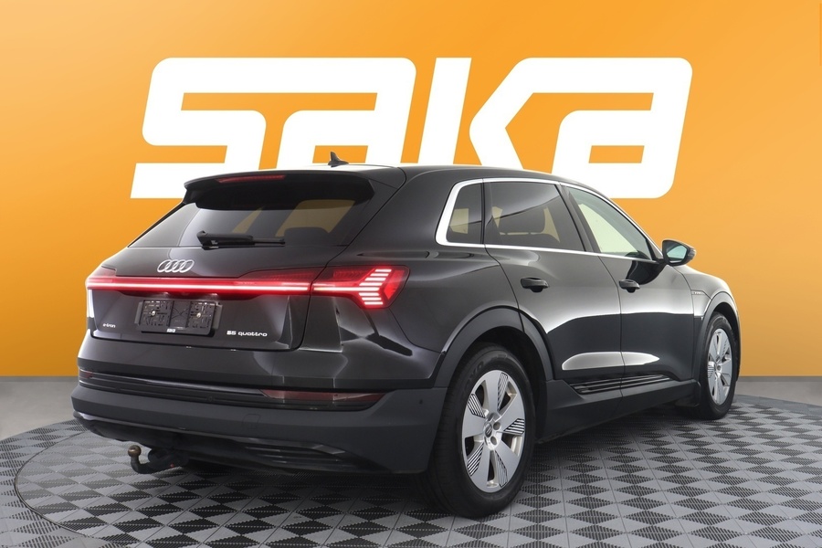 Audi e-tron vaihtoauto