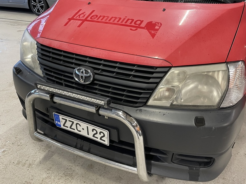 Toyota Hiace vaihtoauto