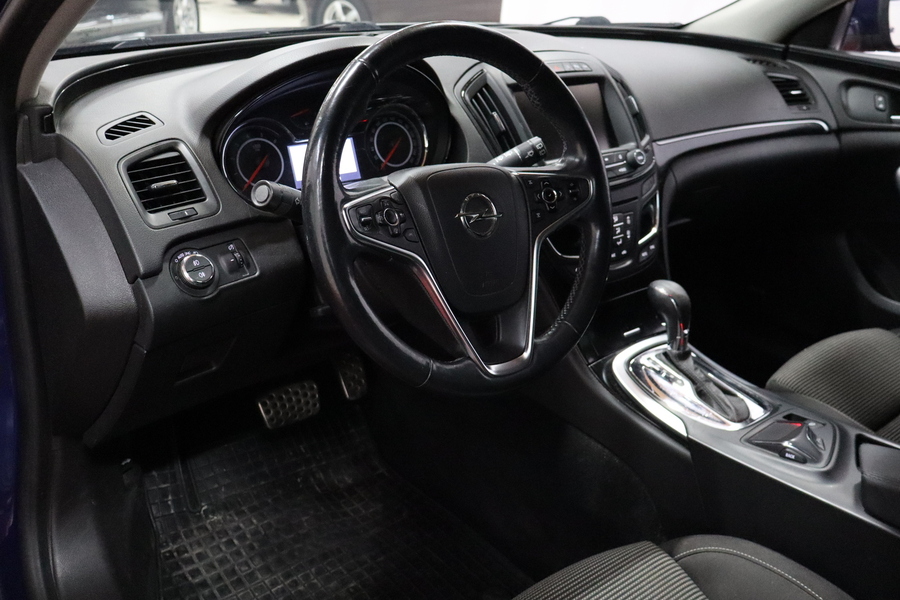 Opel Insignia vaihtoauto