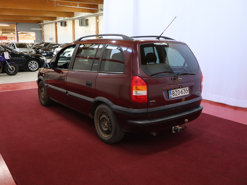 Opel Zafira vaihtoauto