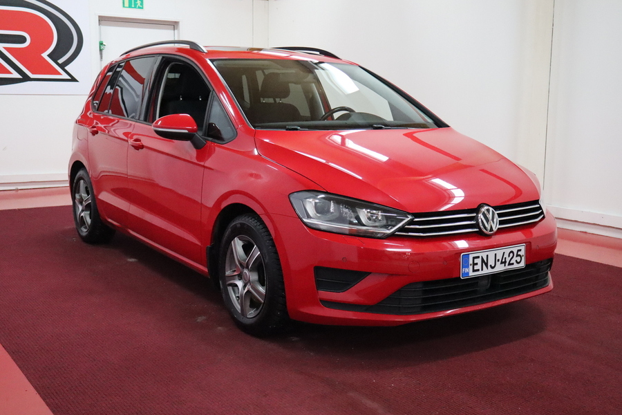 Volkswagen Golf Sportsvan vaihtoauto