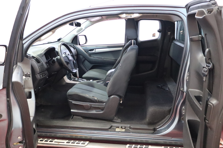 Isuzu D-Max vaihtoauto