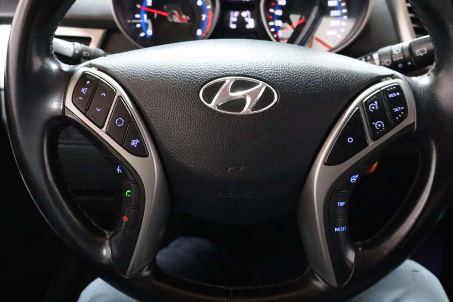 Hyundai i30 5d vaihtoauto