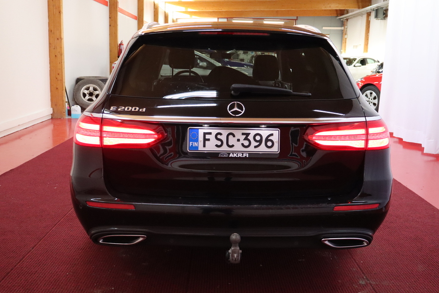 Mercedes-Benz E vaihtoauto