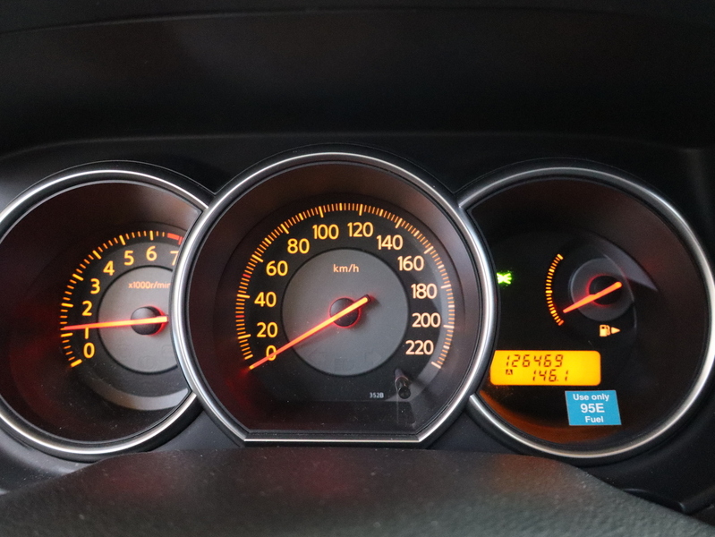 Nissan Tiida vaihtoauto