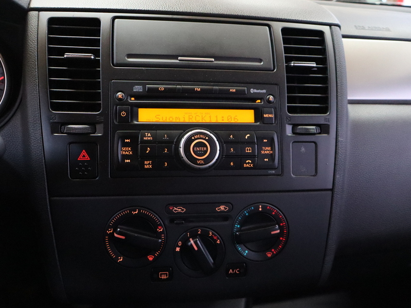 Nissan Tiida vaihtoauto