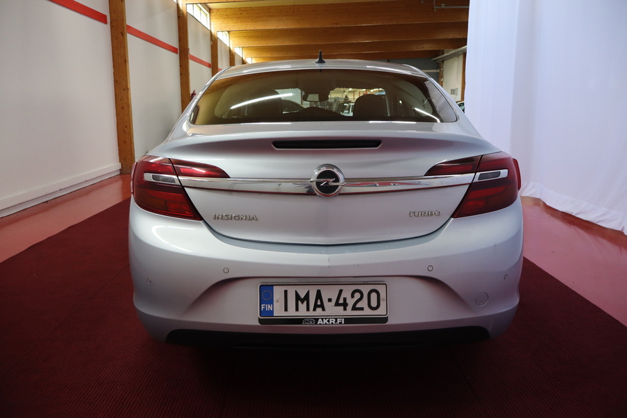 Opel Insignia vaihtoauto