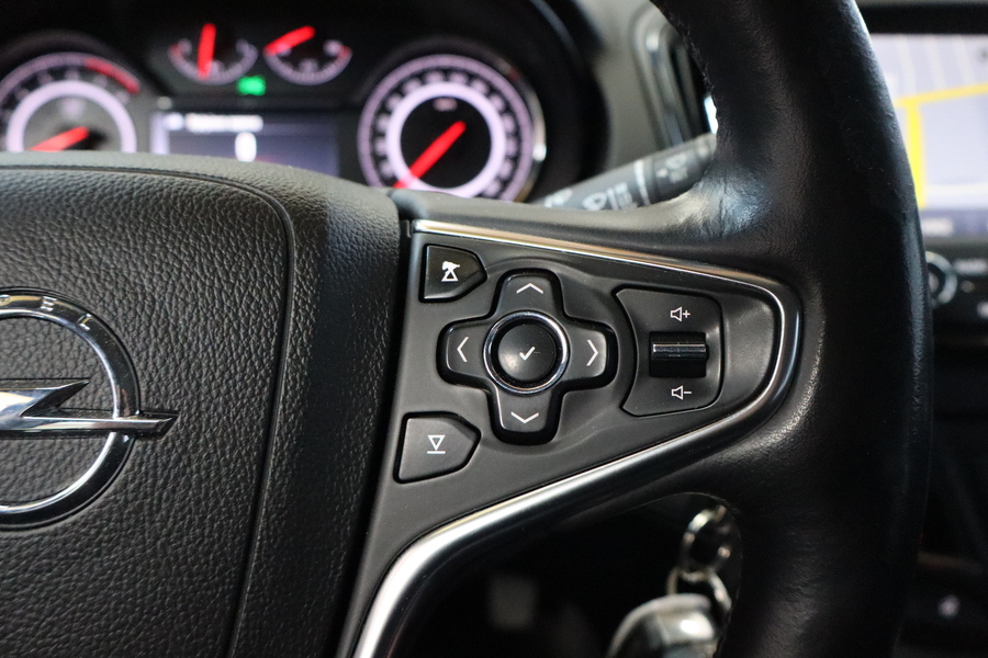 Opel Insignia vaihtoauto