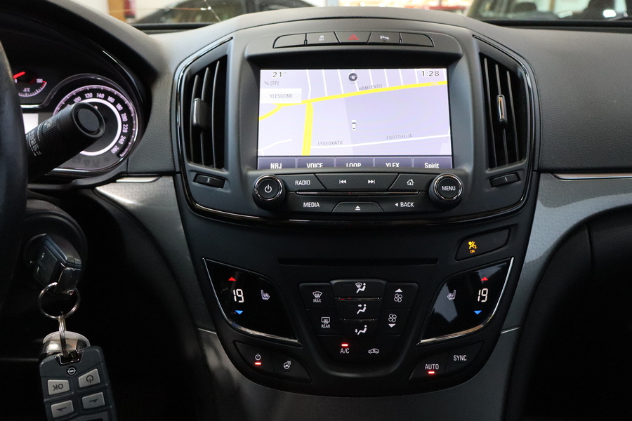 Opel Insignia vaihtoauto