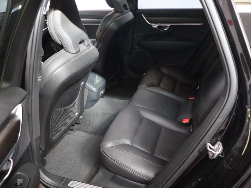 Volvo V90 Cross Country vaihtoauto