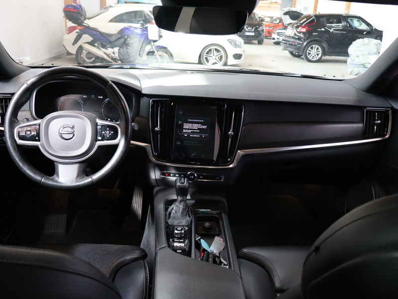 Volvo V90 Cross Country vaihtoauto