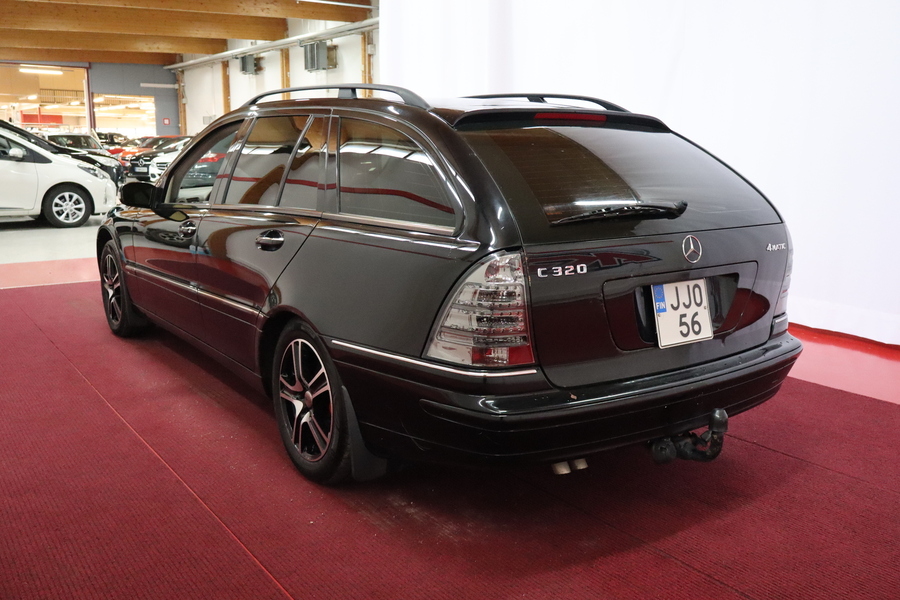 Mercedes-Benz C vaihtoauto