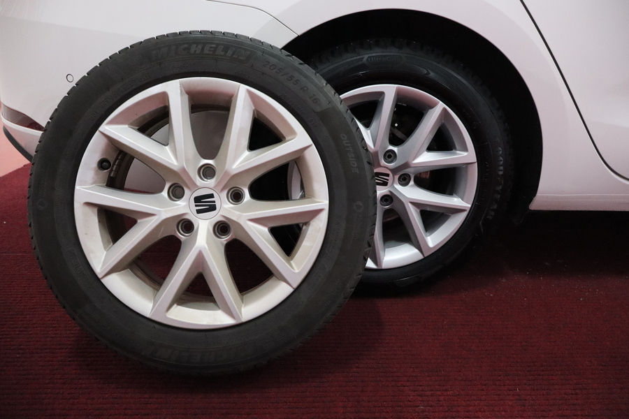 SEAT Leon vaihtoauto