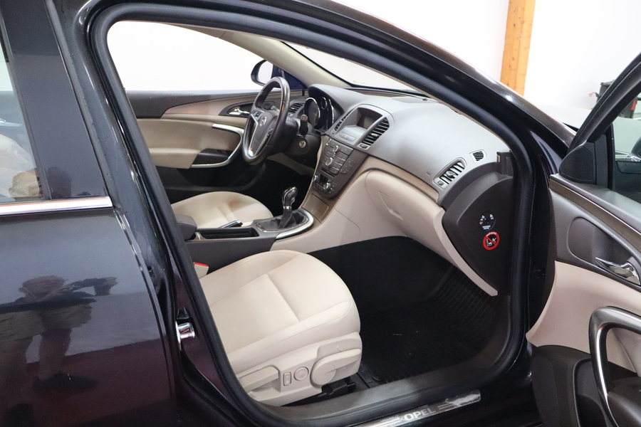 Opel Insignia vaihtoauto