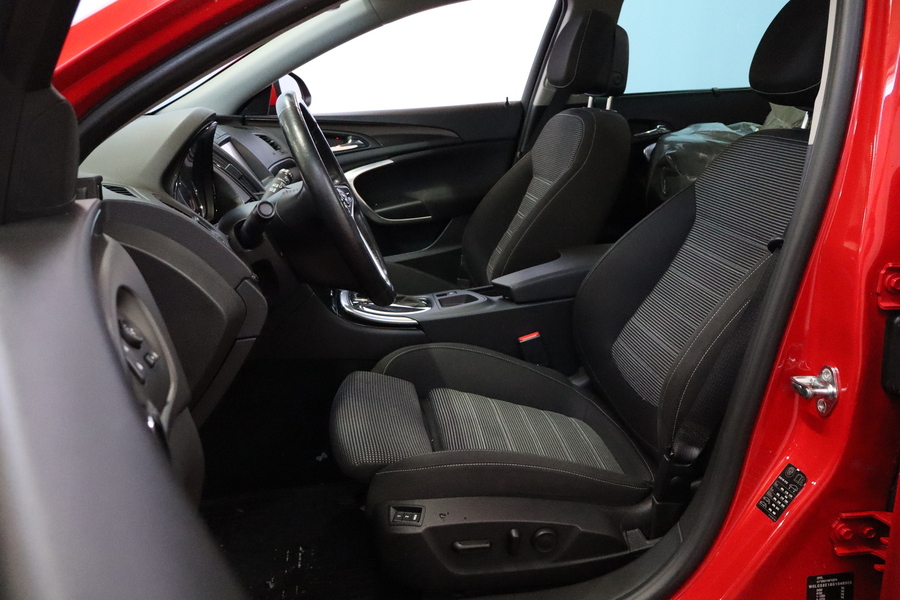 Opel Insignia vaihtoauto