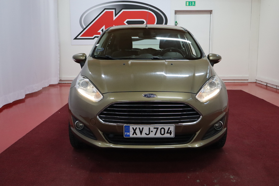 Ford Fiesta vaihtoauto