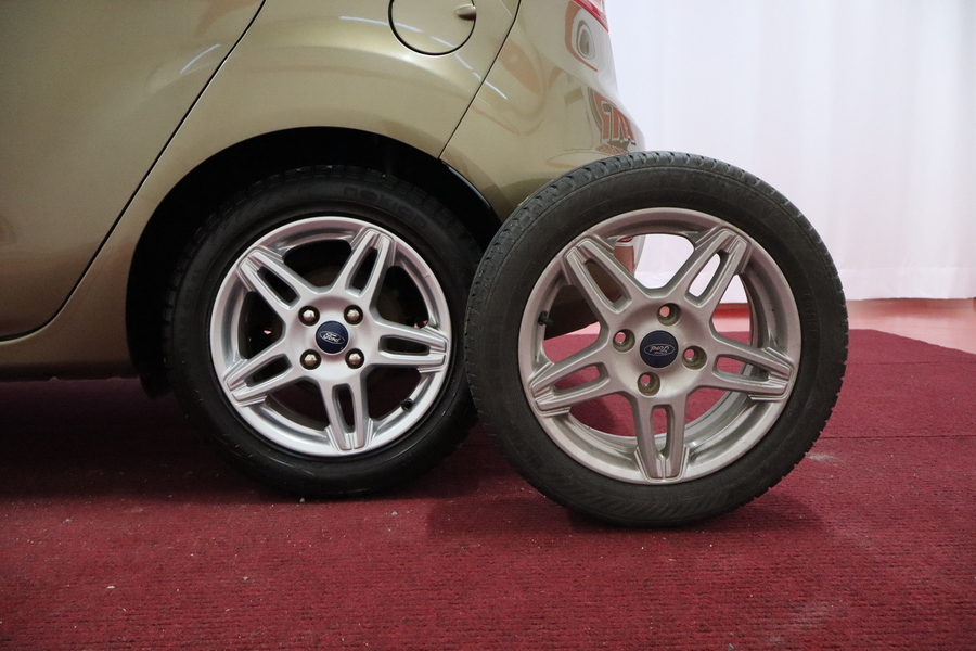 Ford Fiesta vaihtoauto