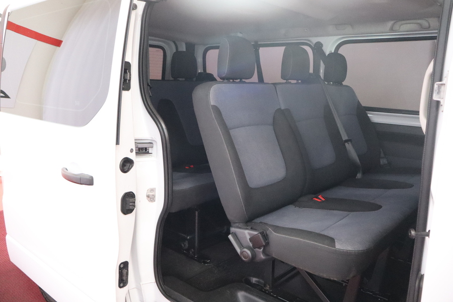 Opel Vivaro vaihtoauto