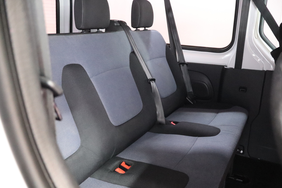 Opel Vivaro vaihtoauto