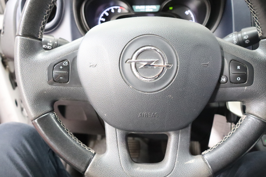 Opel Vivaro vaihtoauto