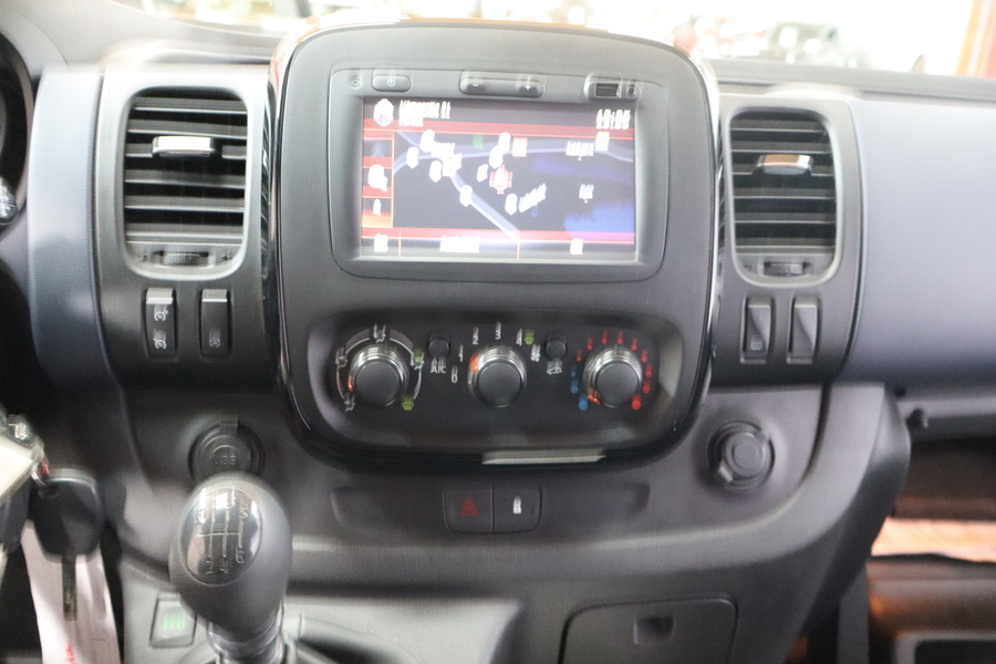 Opel Vivaro vaihtoauto