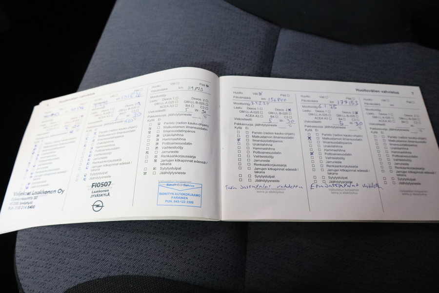 Opel Vivaro vaihtoauto