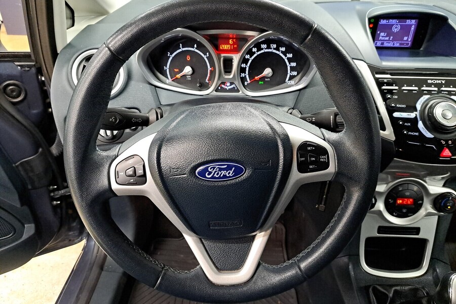 Ford Fiesta vaihtoauto